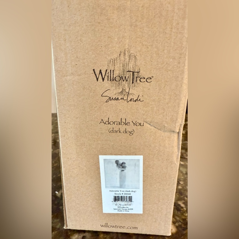Willow Tree hand painted sculpture - Picture 7 of 12